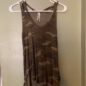 Camo tank top small
